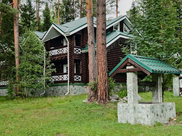 Discover the UK Towns Where Traditional British Storytelling Comes Alive